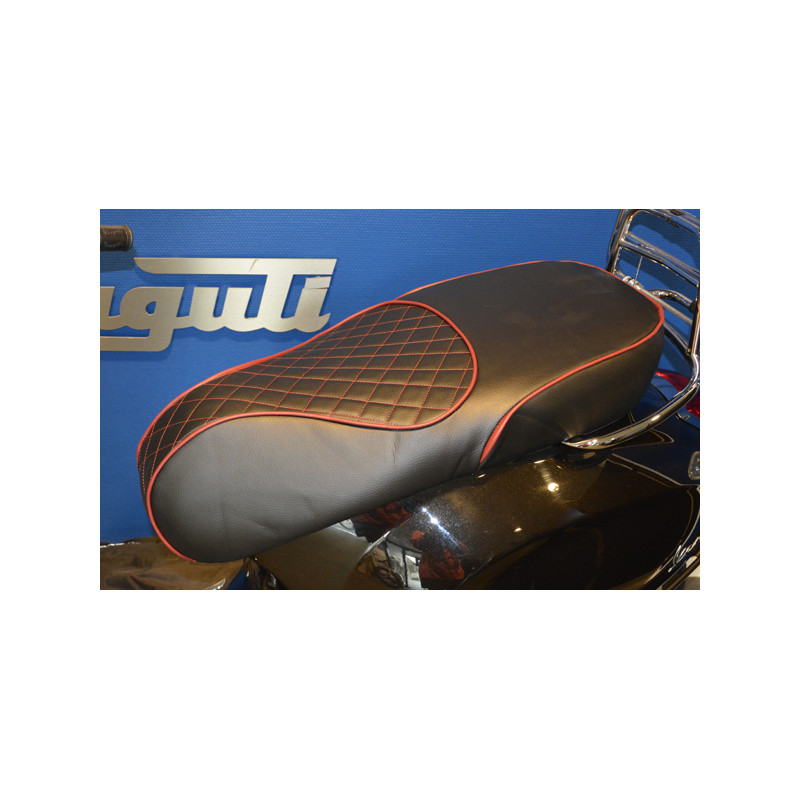 buddydek Regia (made in EU) Vespa Chesterfield zwart met rode bies primavera, sprint