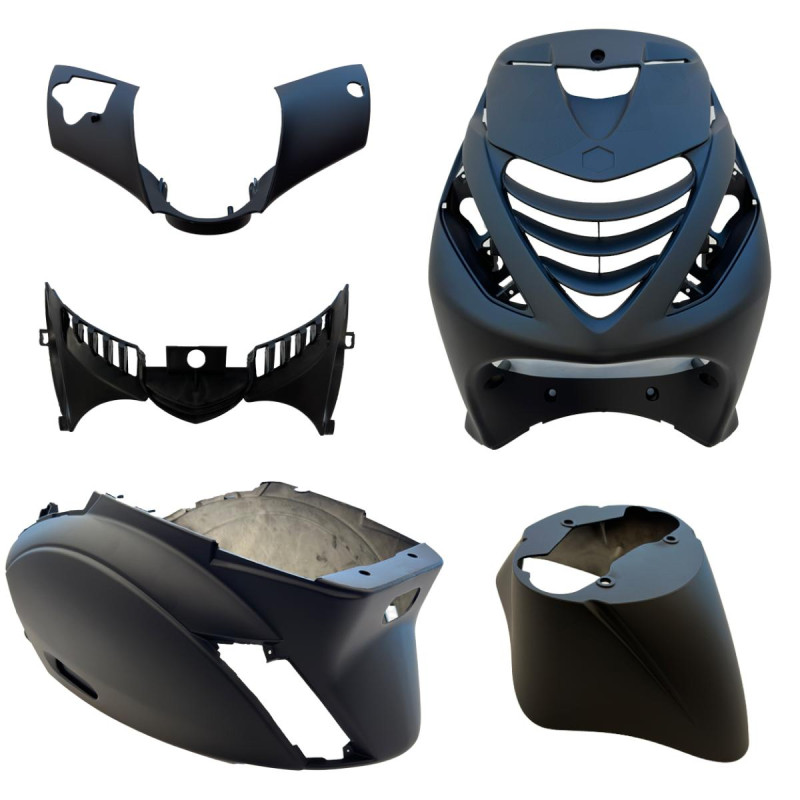 PLAATSET APLUS PASSEND OP PIAGGIO ZIP SP 5 DELIG MAT ZWART