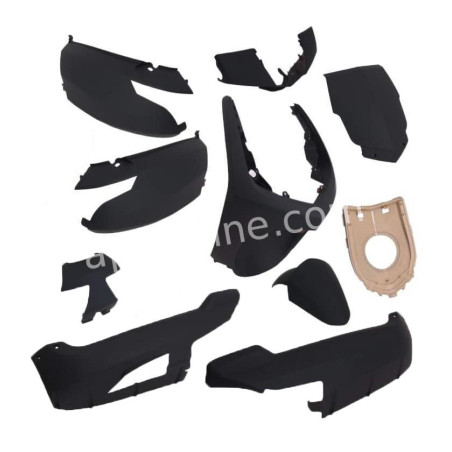 PLAATSET APLUS PASSEND OP PEUGEOT NEW VIVACITY 10 DELIG MAT ZWART