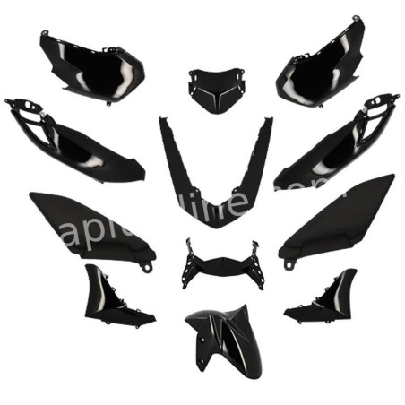PLAATSET APLUS PASSEND OP YAMAHA NMAX 21' 12-DELIG - GLANS ZWART