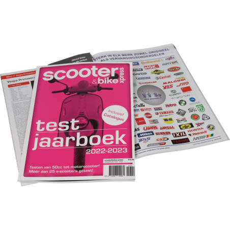 tijdschrift Scooter&BikeXpress + complete catalogus 2022-2023 op op